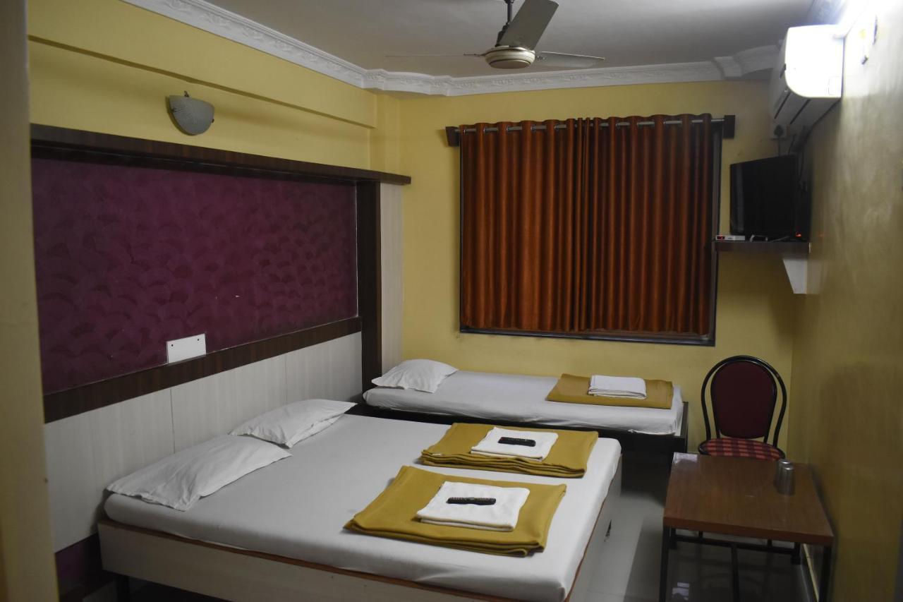 Hotel Sai Vishwa Ширди Экстерьер фото