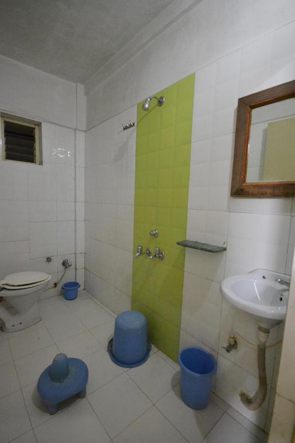 Hotel Sai Vishwa Ширди Экстерьер фото