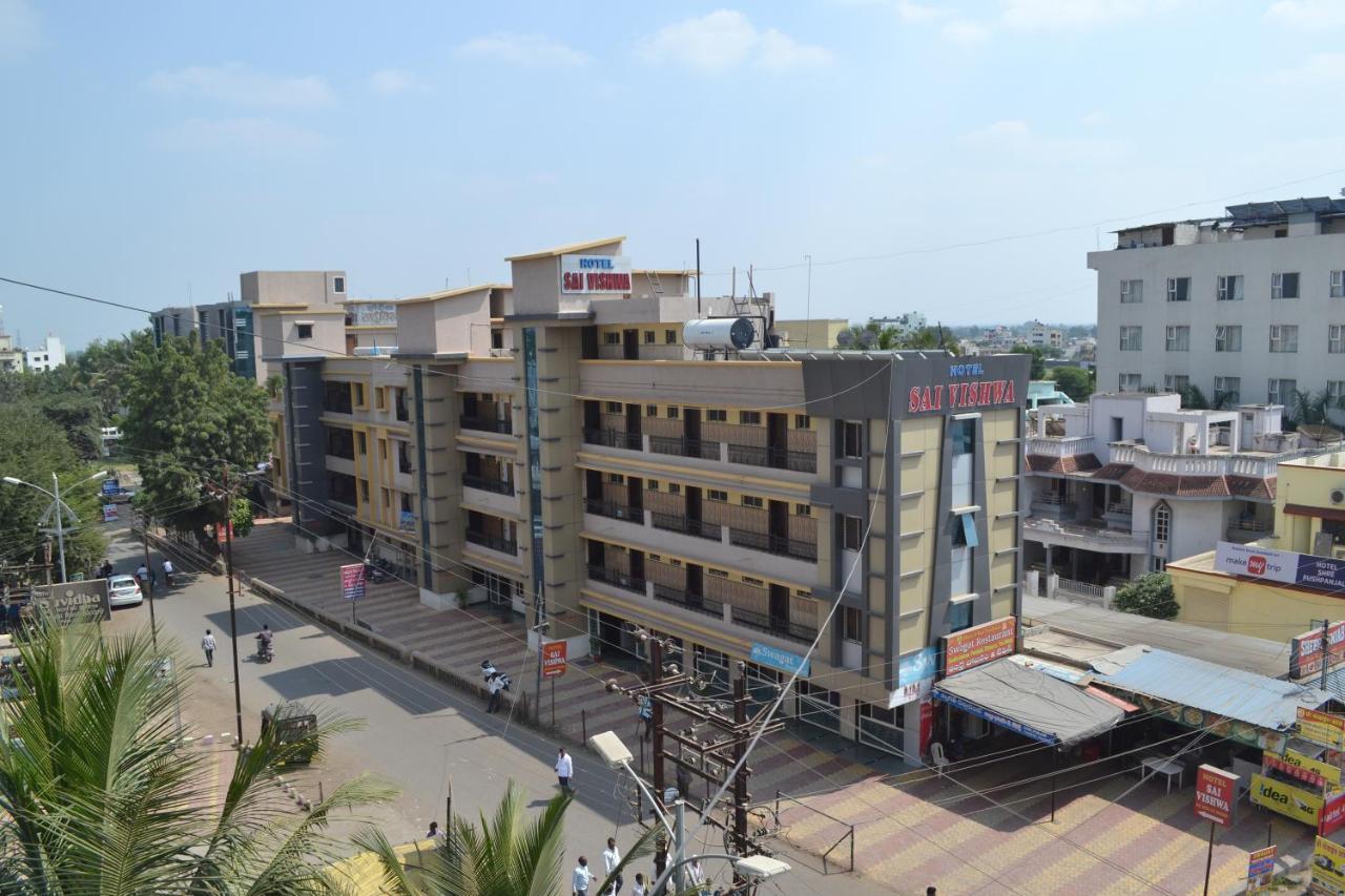Hotel Sai Vishwa Ширди Экстерьер фото